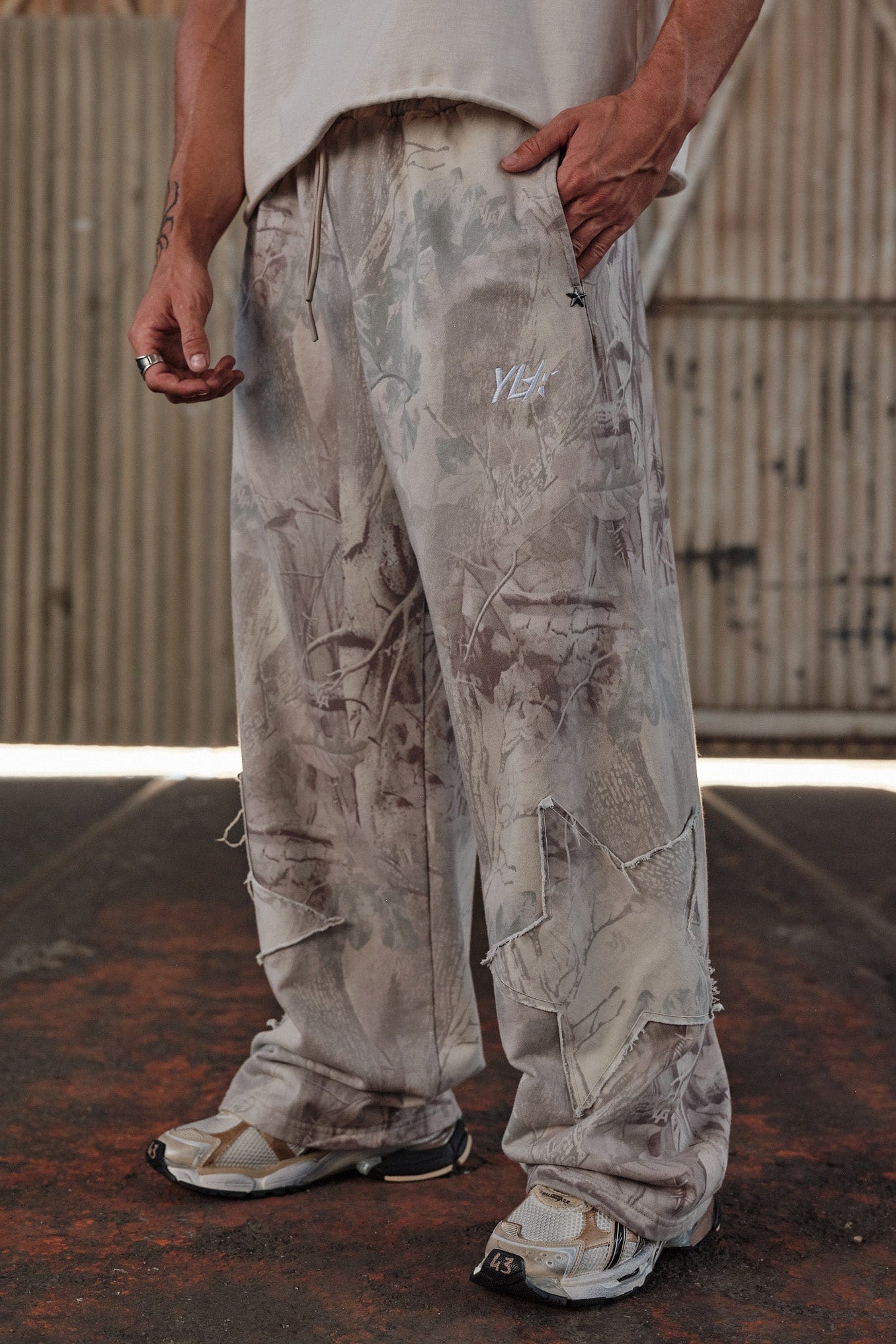 2058 - Superstar Sweats - Image 2