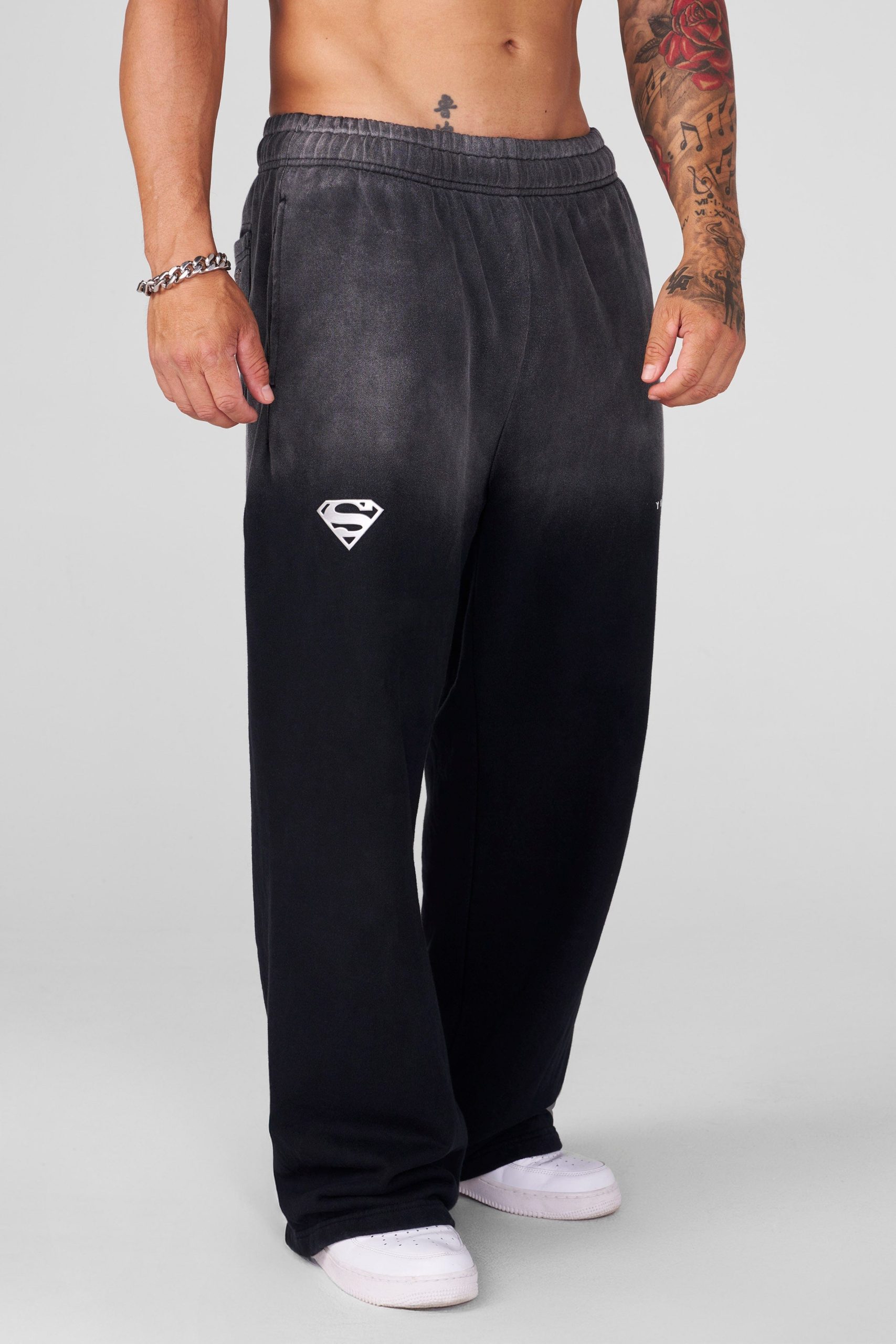 2032 - Superman Sweats - Image 8
