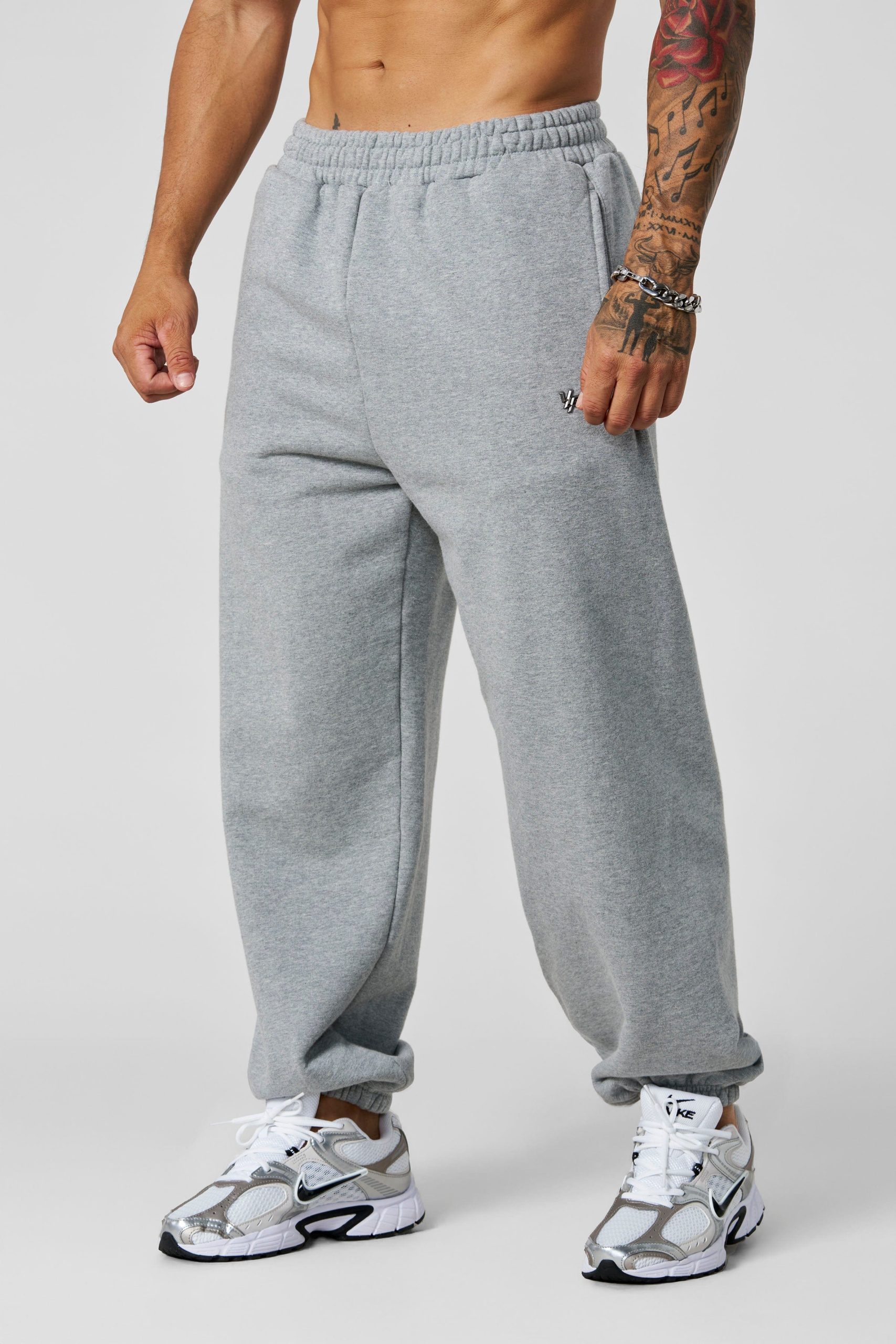 2069 - Elevated Essentials - Baggy Joggers - Image 6