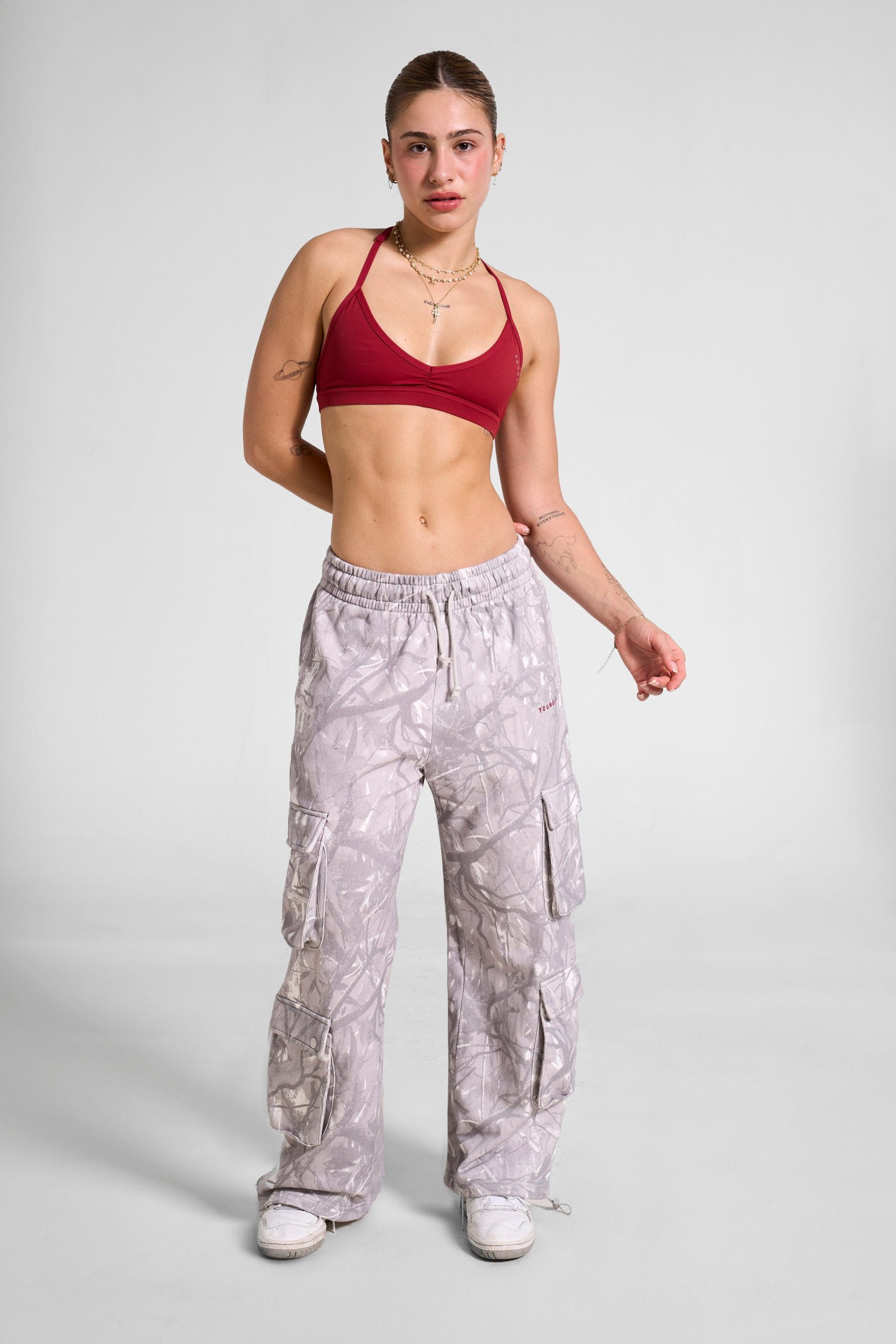 W335 URBAN V-NECK BRA Fall 24' - Image 9