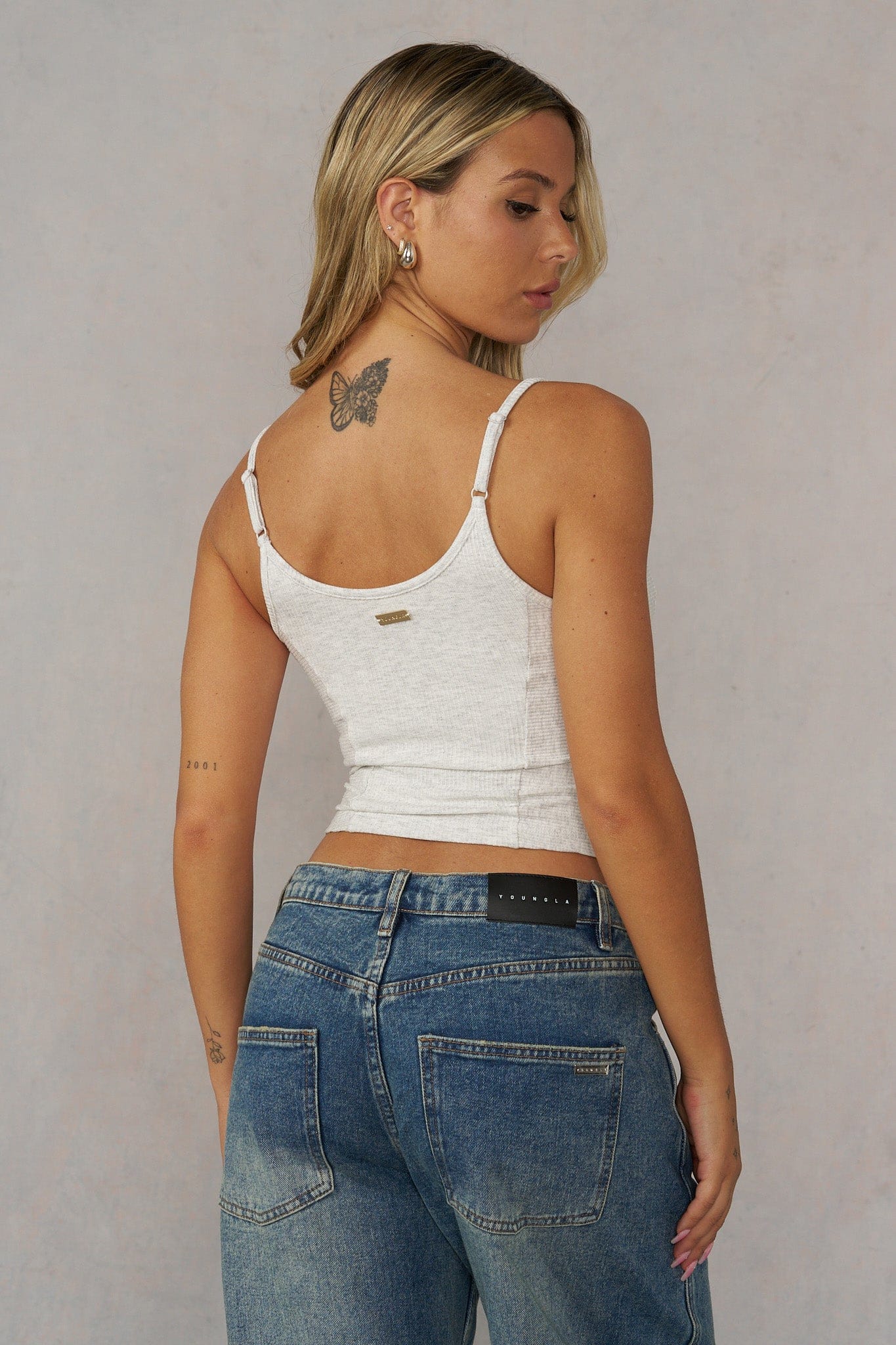 W4122 - Contour Tank - Image 5