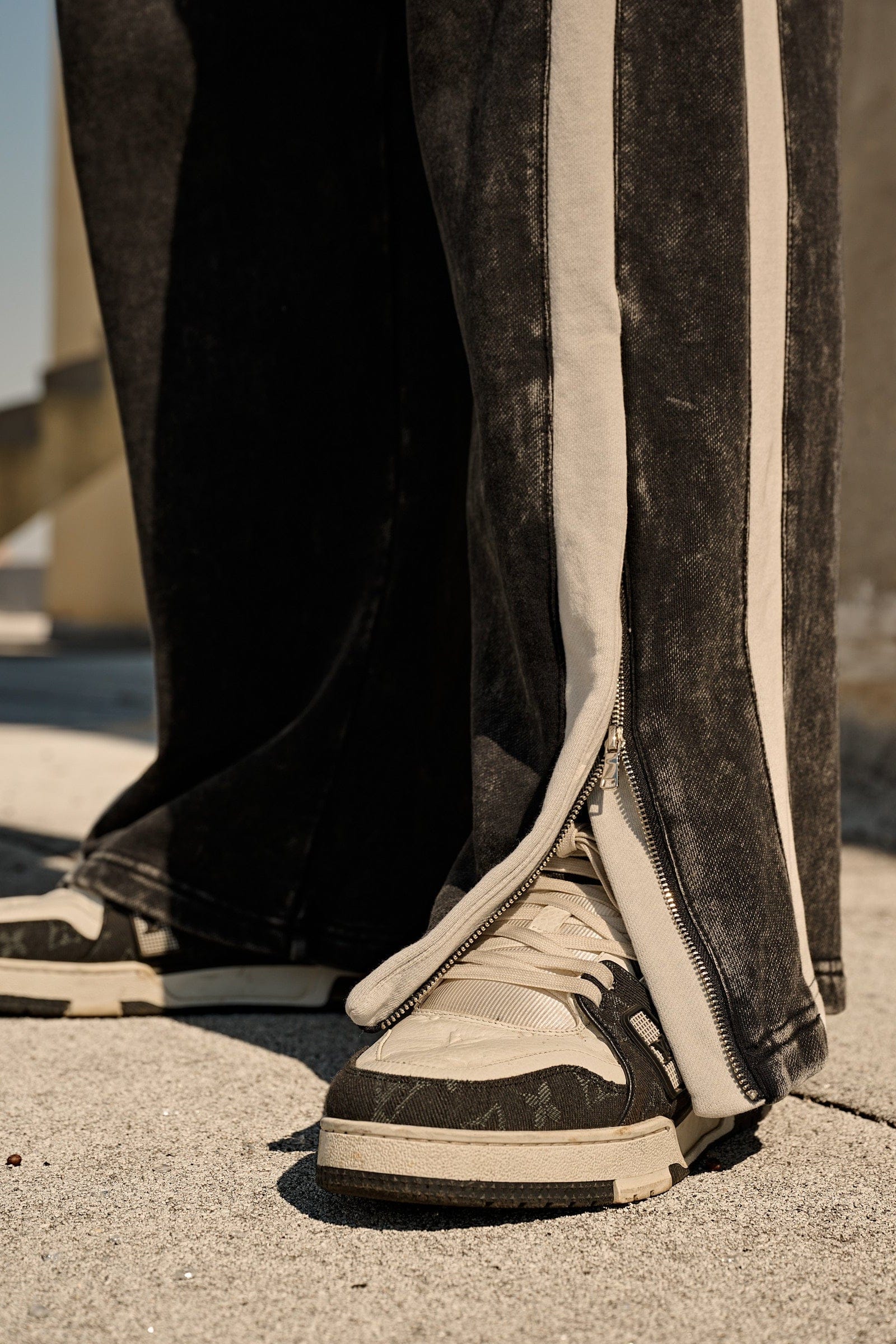 2146 - Classic Stripe Sweats - Image 3