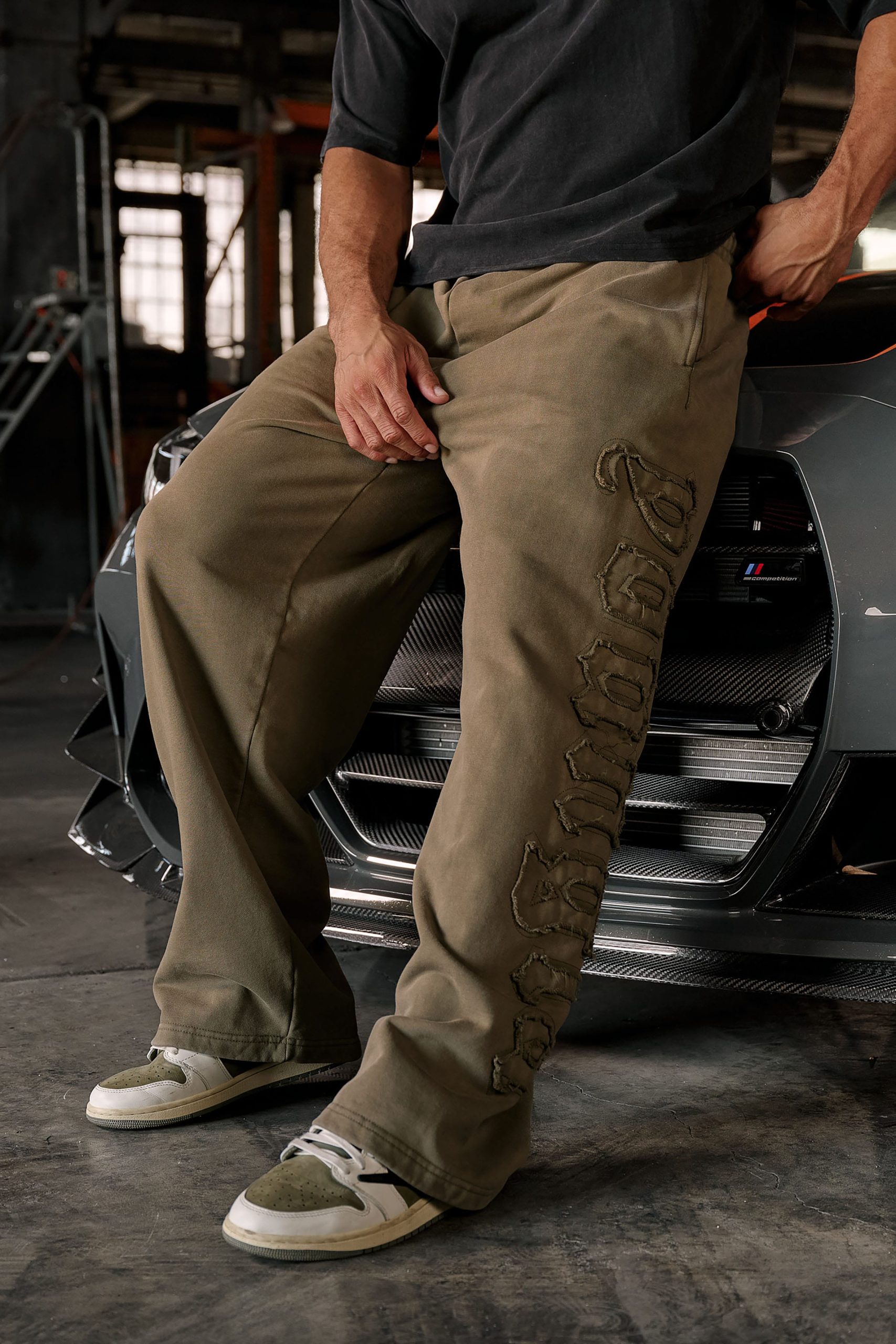 2093 - Patchwork Sweats - Image 3