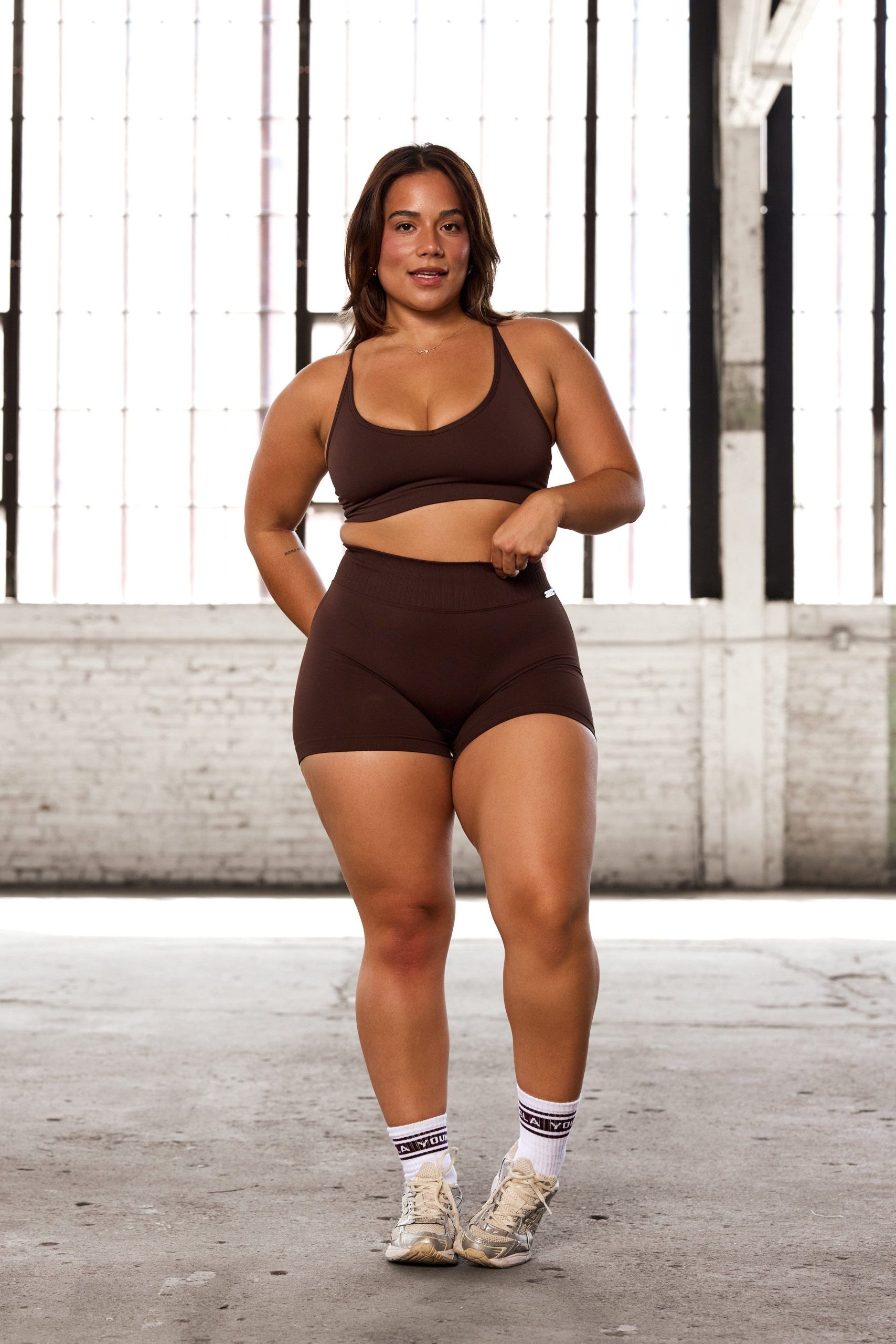 W368 - Sculpt Seamless Twist Bra - Image 5